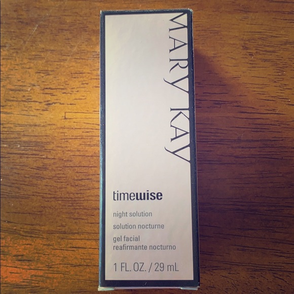 Mary Kay night solution - Picture 1 of 2